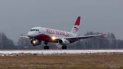Red Wings übernimmt ersten Suchoi Superjet