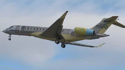 Global 7000 startet zum Erstflug