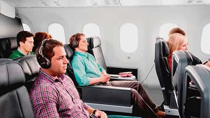 American bietet Premium Economy auf Deutschland-Flügen