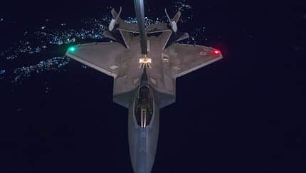 F-22 greift Ziele in Afghanistan an