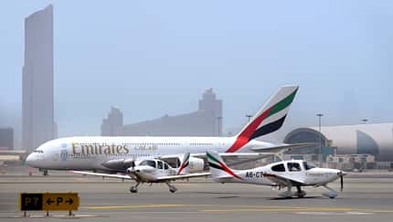 Cirrus SR22-Trainer landen bei Emirates