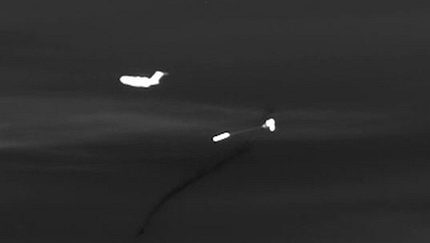 C-17 wirft Zielflugkörper ab