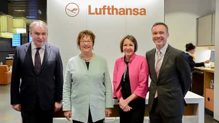 Ministerin Zypries besucht LH-Drehkreuz München