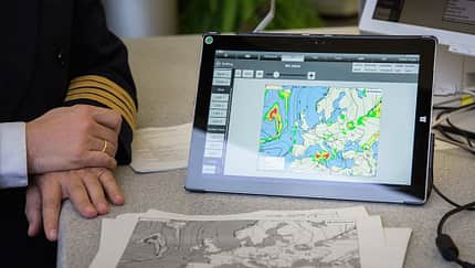 Lufthansa testet e-Briefing-App