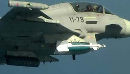 Spanischer Eurofighter testet EGBU-16