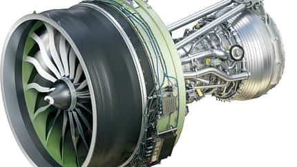 Erstes GE9X in der Endmontage
