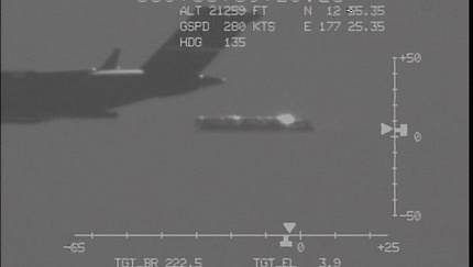 C-17 werfen Testraketen ab