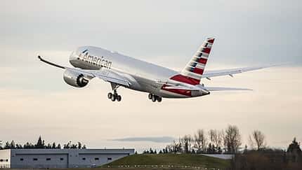 American übernimmt ersten Dreamliner