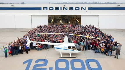 Robinson baut 12000. Hubschrauber