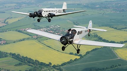 Junkers F 13 und Ju 52 erstmals zusammen