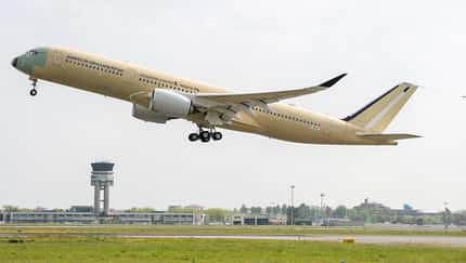 Erstflug des Airbus A350-900ULR