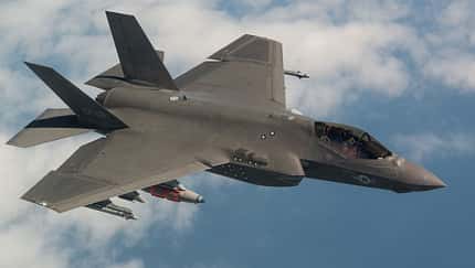 F-35 macht letzten Flug im SDD-Programm