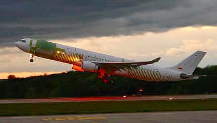 A330-300P2F fliegt bei EFW in Dresden