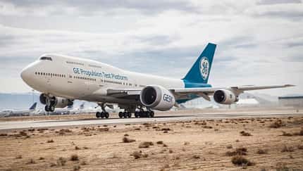 GE9X hebt erstmals ab