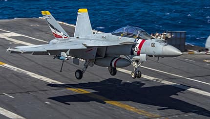 Navy-Crew schafft ihre 1000. Trägerlandung