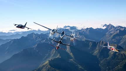 Auf Tuchfühlung mit den fliegenden Legenden