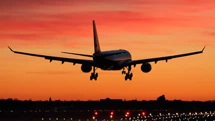 airberlin baut in Berlin-Tegel aus