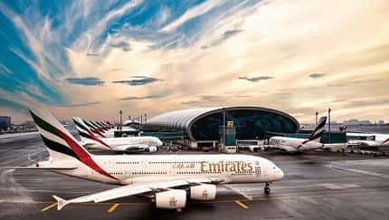 Erste Zweiklassen-A380 für Emirates beginnt Endmontage