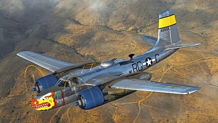 Douglas A-26 Invader: Rückkehr Nach Oshkosh