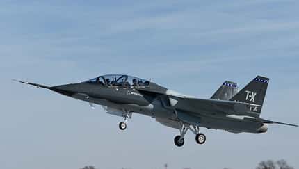 Boeing T-X startet zum Erstflug