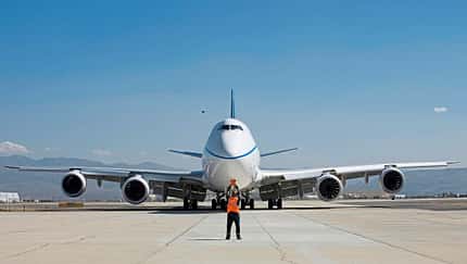 Boeing 747 auf der Kippe