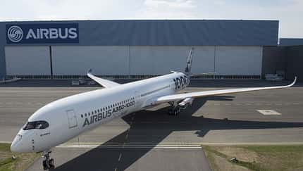Zweite A350-1000 ist lackiert