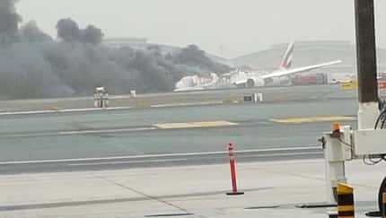 Emirates 777-300 verunglückt bei Landung in Dubai