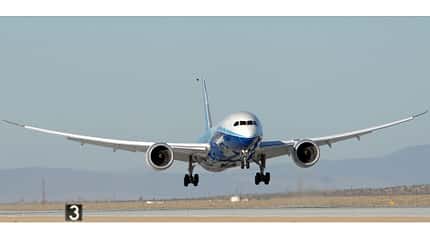 Boeing übergibt ersten Dreamliner an Japan
