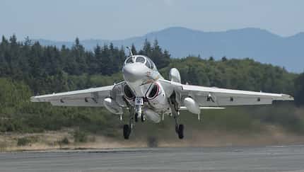 US Navy verabschiedet EA-6B Prowler