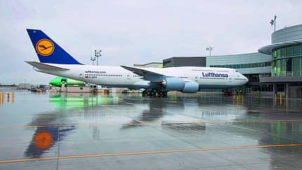 Vorletzte 747-8 für Lufthansa rollt in Everett aus der Halle