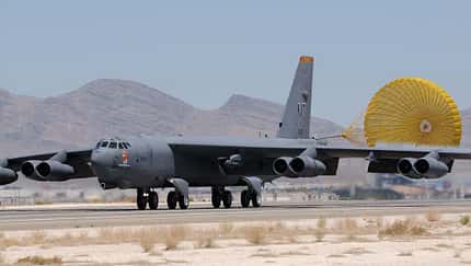 Boeing B-52 Stratofortress: Dino im Einsatz