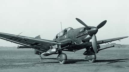 Deutschlands legendärer Sturzkampfbomber im Detail