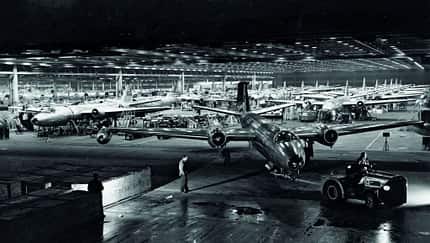 Martin B-57 - Lizenzbau und Weiterentwicklung in Baltimore
