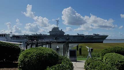 Die Zeitmaschine: Museums-Flugzeugträger USS „Yorktown”