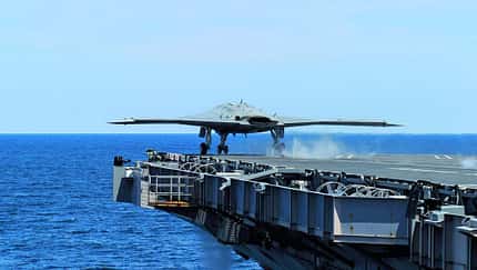 Trägertests mit der Northrop Grumman X-47B