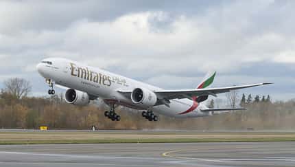 Emirates übernimmt ihre letzte Boeing 777-300ER