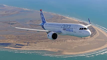 Airbus A320neo über Nordsee. 