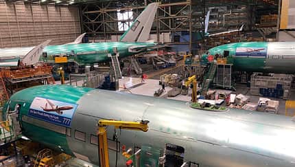 Boeings erste 777X ist hallenfertig