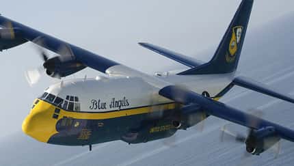 Blue Angels mustern "Fat Albert" aus