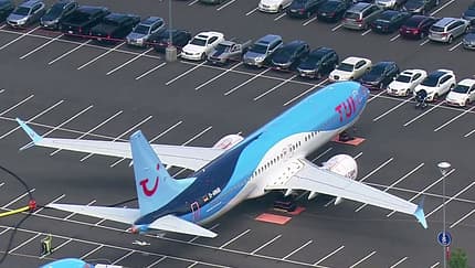 737 MAX parken auf Mitarbeiterparkplätzen