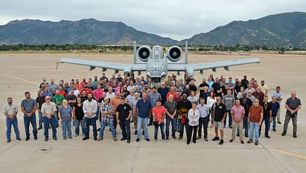 Die letzte mit einem neuen Flügel ausgerüstete A-10 Thunderbolt II auf der Hill AFB