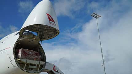 Boeing 748-8F Frachter von Atlas Air wird für Qantas Freight betrieben.