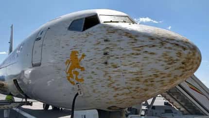 Ethiopian-737 kämpft gegen Heuschreckenschwarm
