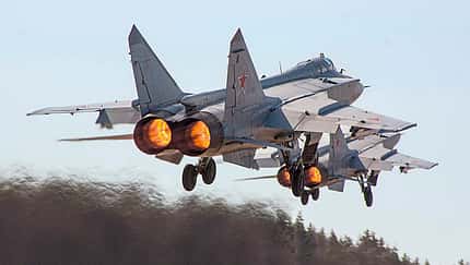Russische MiG-31 fangen B-1B-Bomber der US Air Force ab