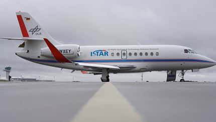 Dassault Falcon 2000LX ausgerüstet als ISTAR-Forschungsflugzeug des DLR.
