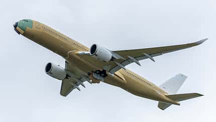 Erste A350 für die Flugbereitschaft fliegt