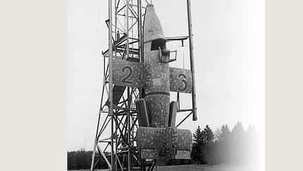 Tödlicher Testflug der bemannten Rakete aus Holz