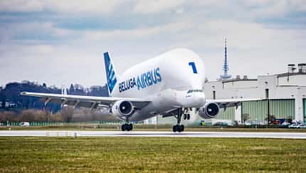 Auch die Beluga fliegt jetzt Schutzmasken