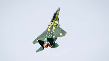 Die Boeing F-15QA für Katar startete am 13. April 2020 in St. Louis zum Erstflug.