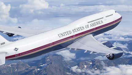 Air Force One-Handbücher so teuer wie eine F-35